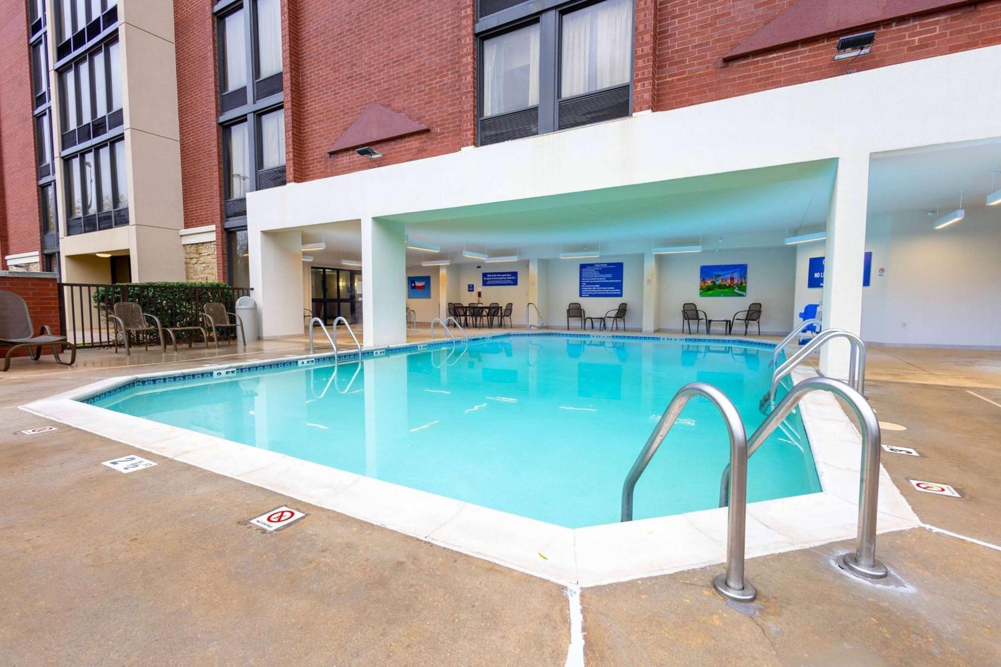 Heritage Inn & Suites The Woodlands, Trademark By Wyndham Exterior foto